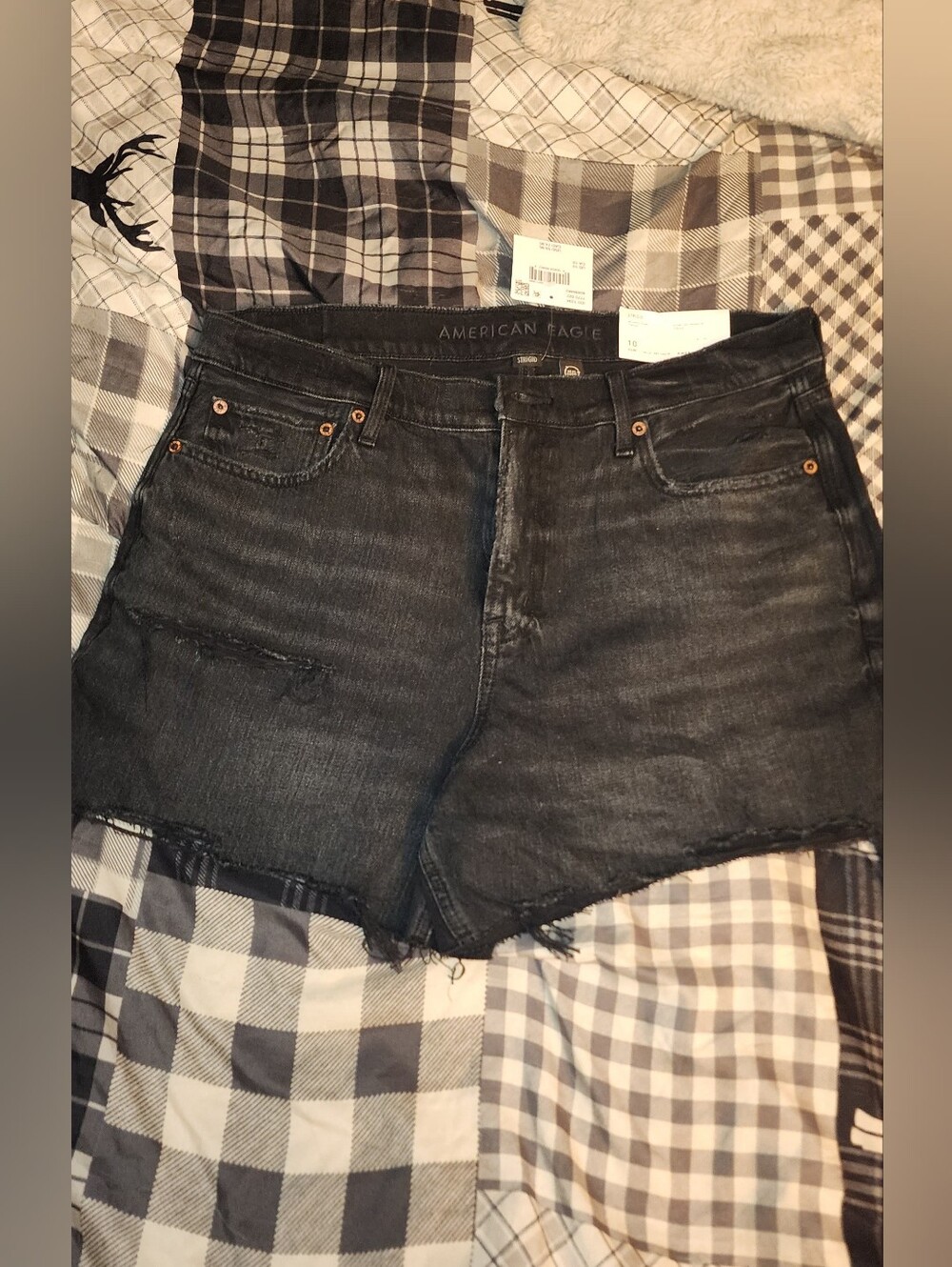 NWT AE Womens Black Shorts Size 10
